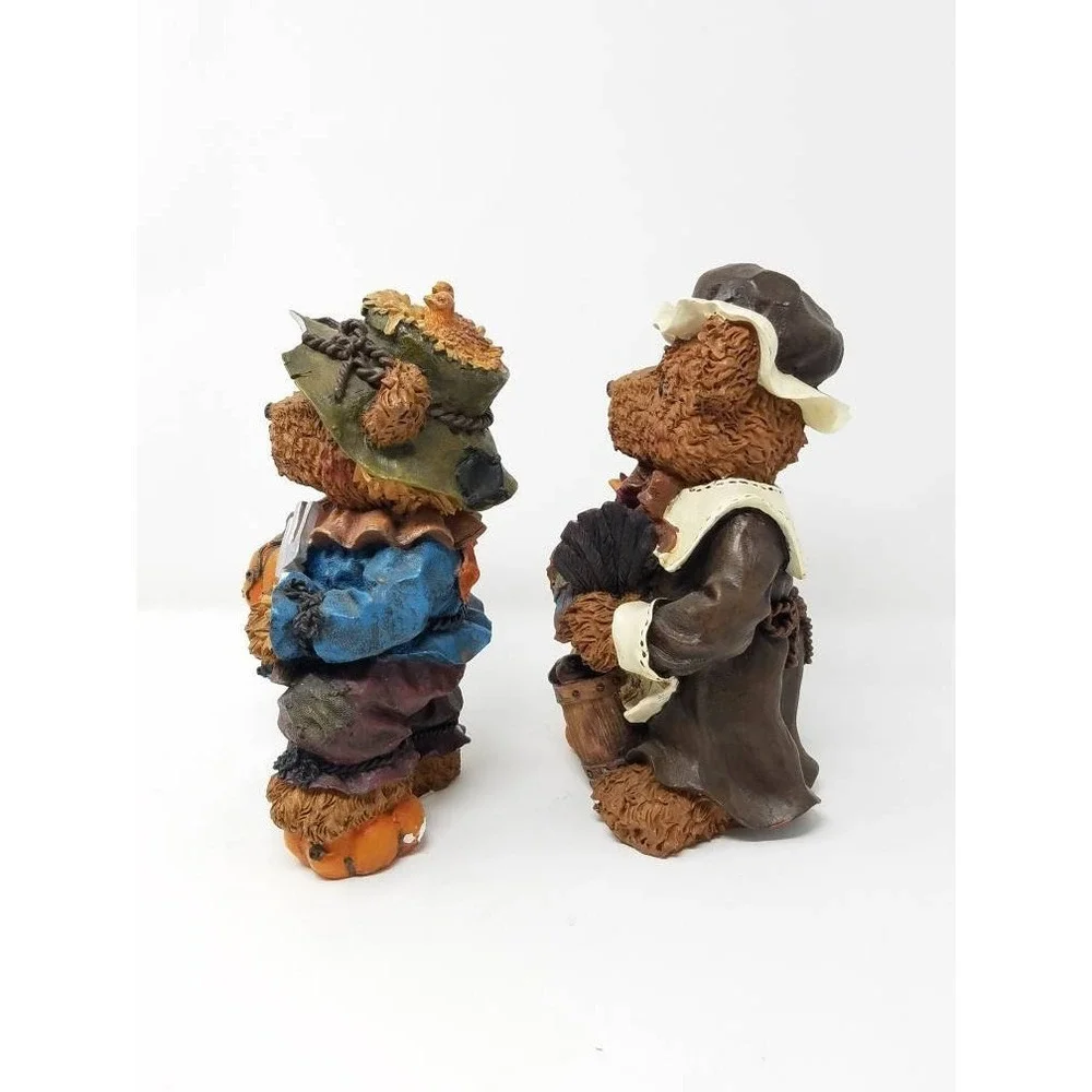 Vtg Harvest bear resin figurine Thanksgiving fall home decor set of 2 farmhouse